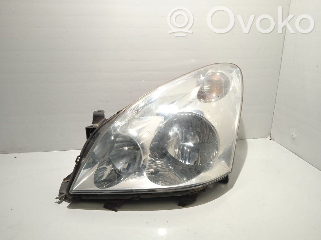 Toyota Corolla Verso E121 Headlight/headlamp 