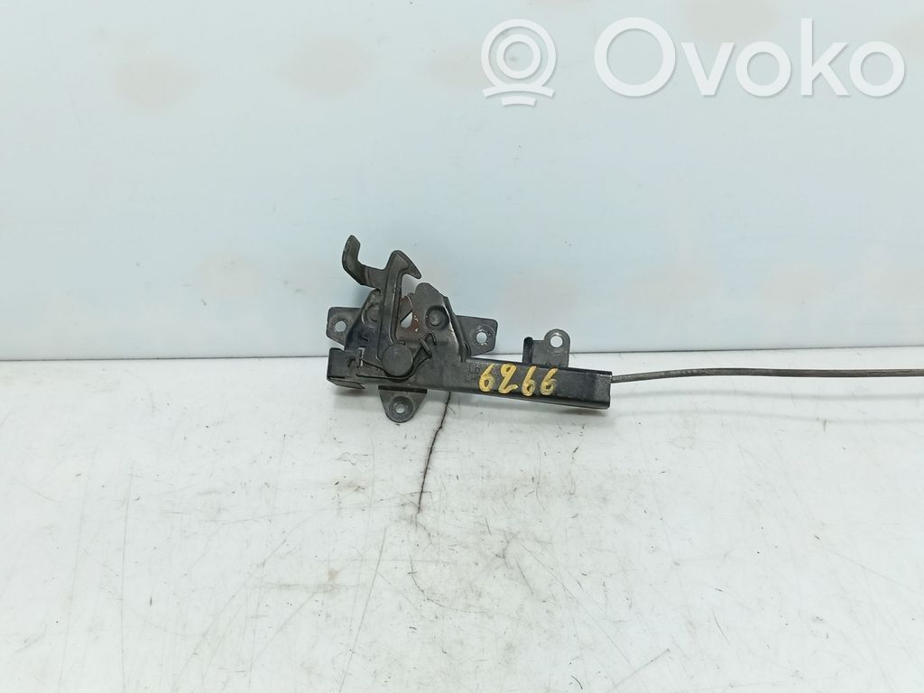 KIA Cerato Tie down hook / loop 