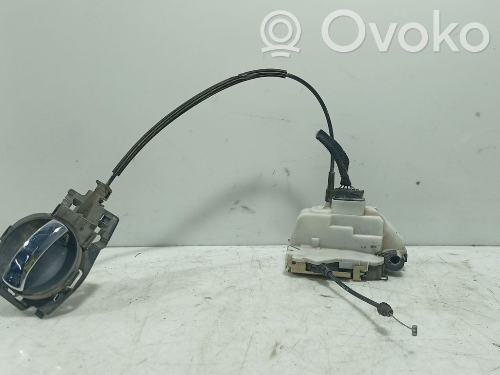 Citroen C3 Priekšpusē slēdzene 