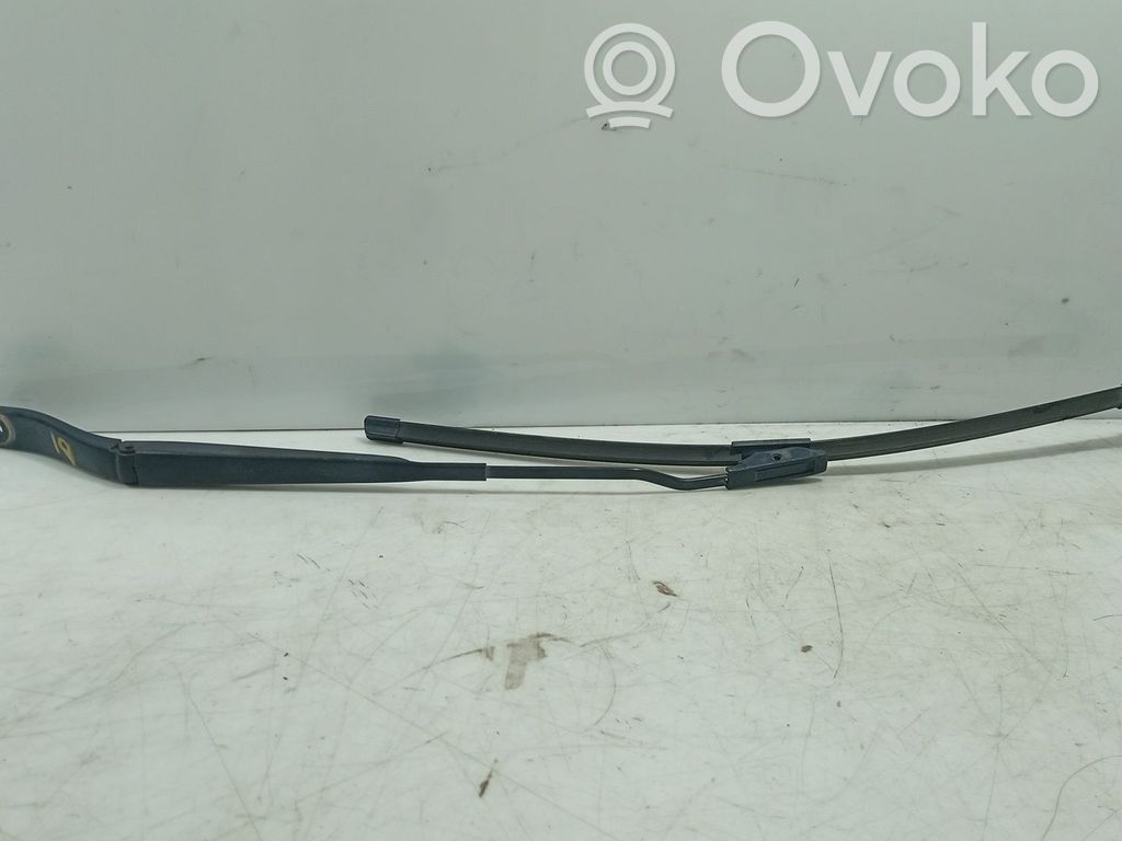 Citroen C3 Wischerarm vorne 