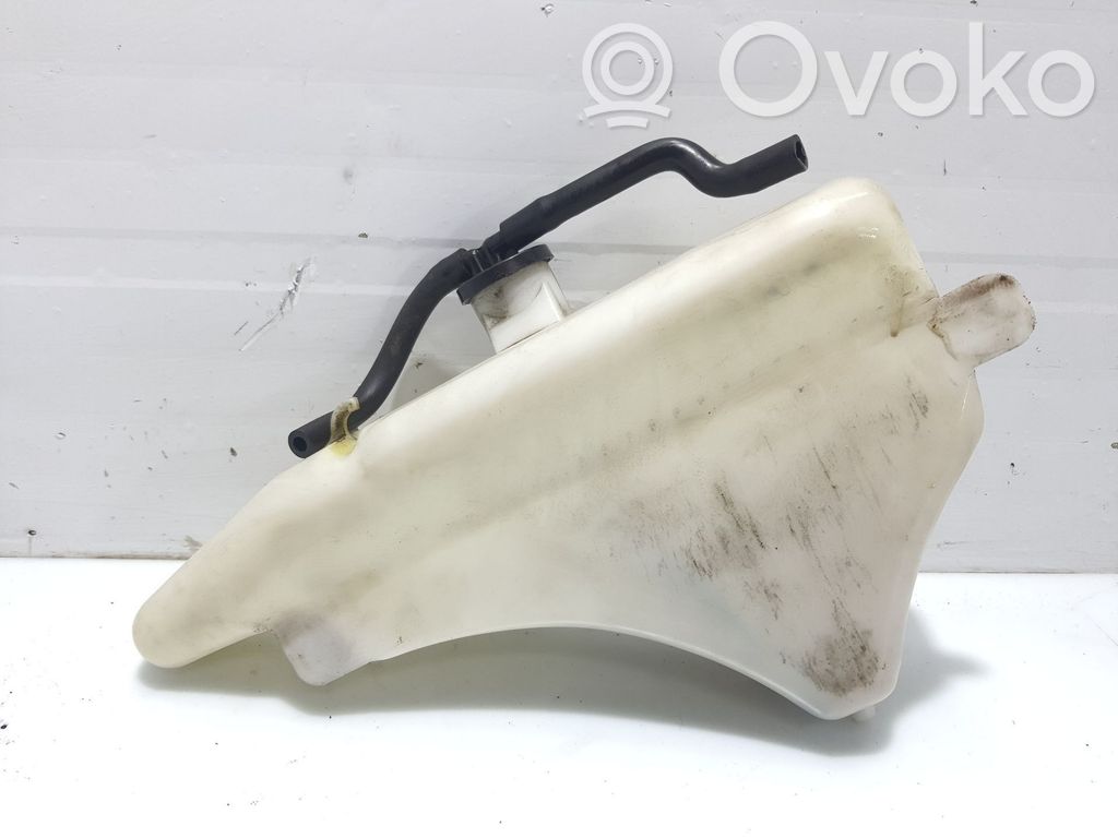 Vase d'expansion de carburant   L3K915351B