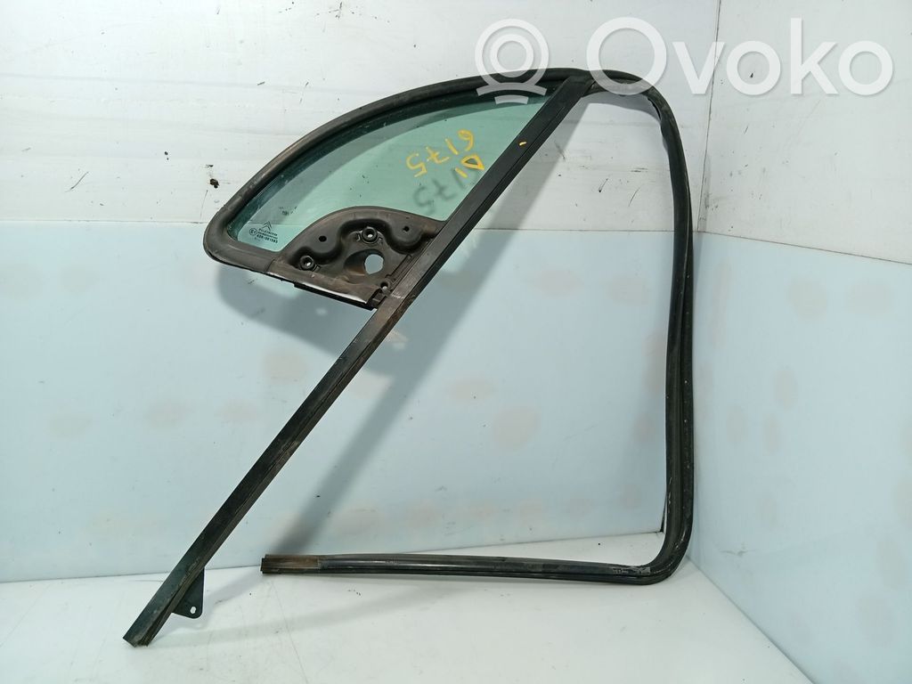 Citroen C3 Pluriel Etukolmioikkuna/-lasi 