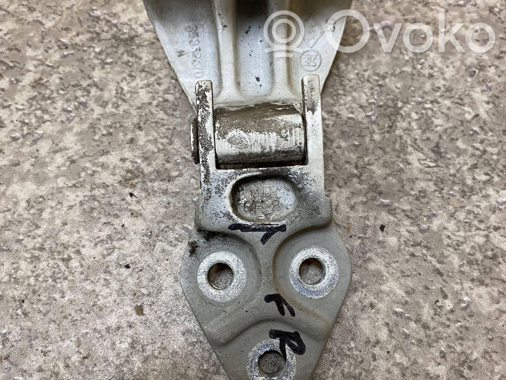Renault Master II Front door upper hinge 