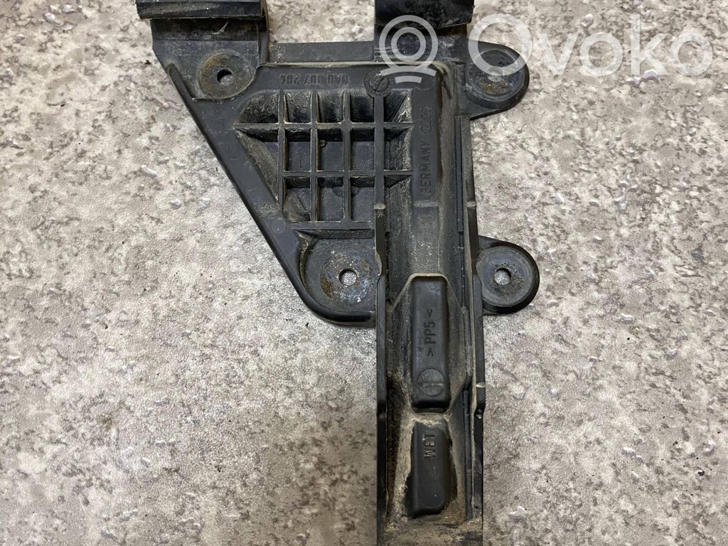 Audi 80 90 S2 B4 Front bumper mounting bracket 