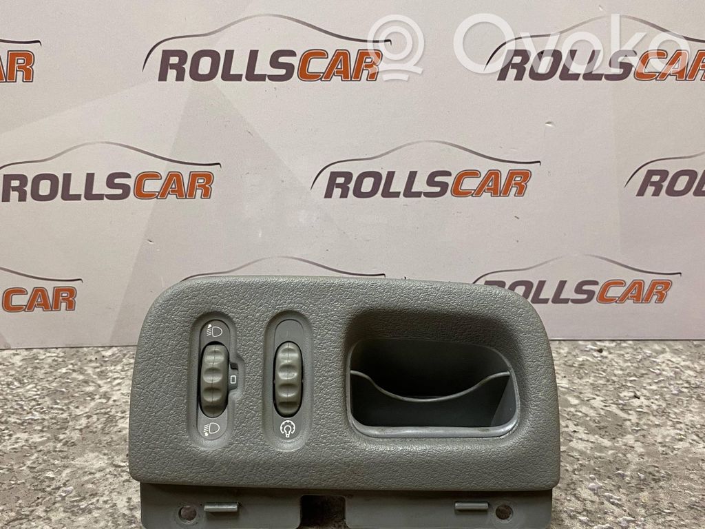 Renault Scenic I Headlight level height control switch 