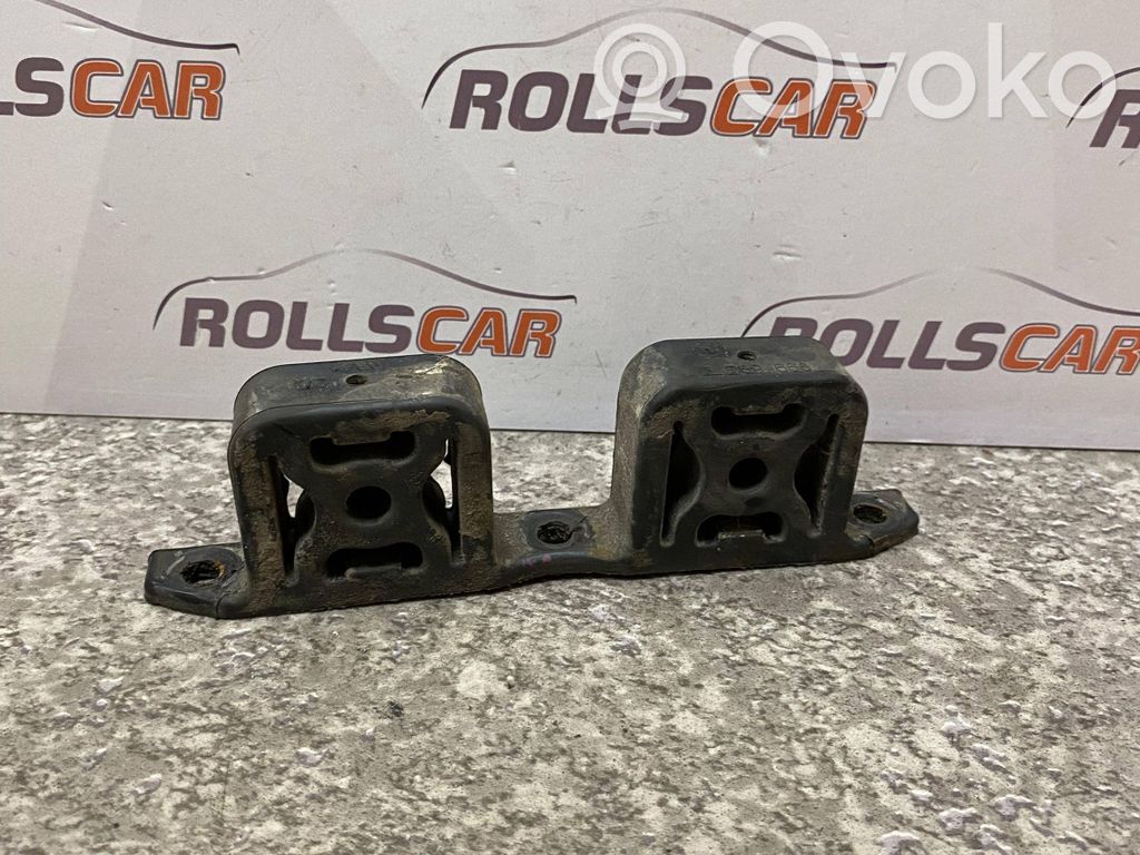 BMW 7 E65 E66 Muffler mount bracket/holder 