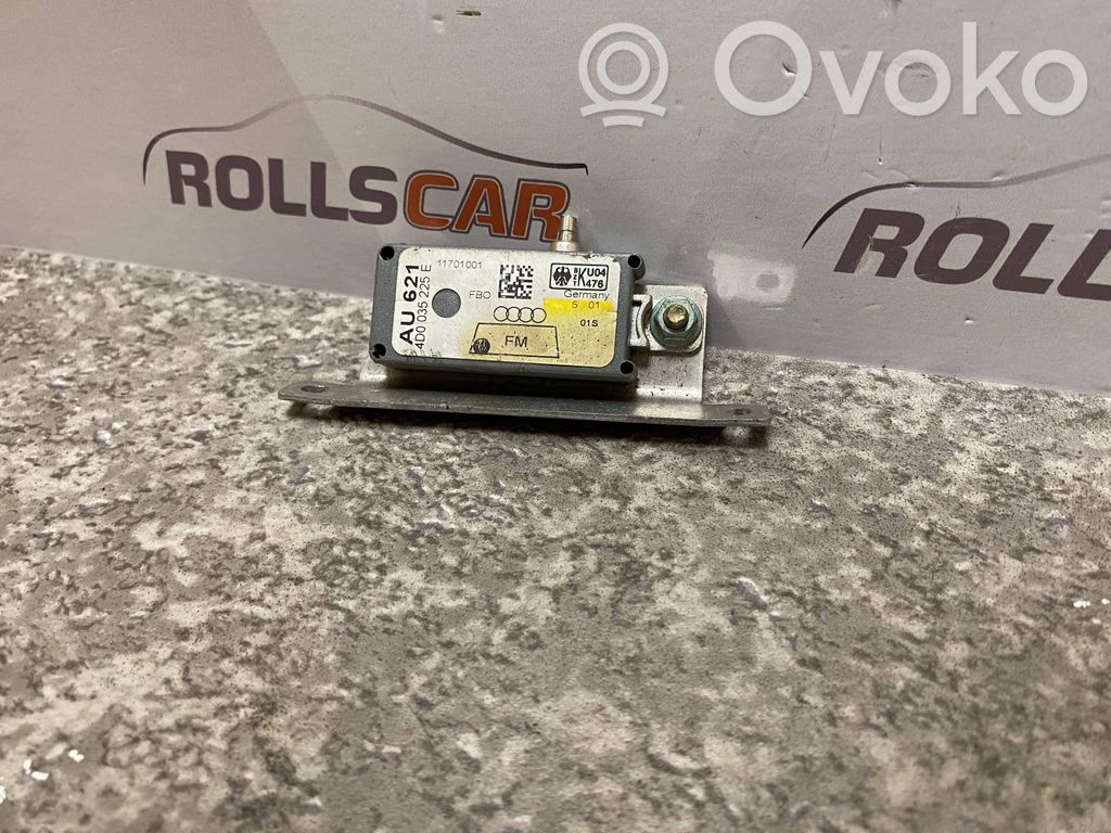 Audi A8 S8 D2 4D Pystyantennivahvistin 