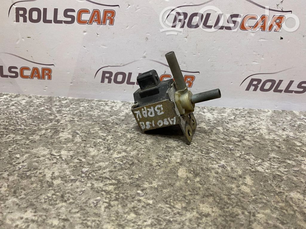 Audi 80 90 B3 Turboahtimen magneettiventtiili 