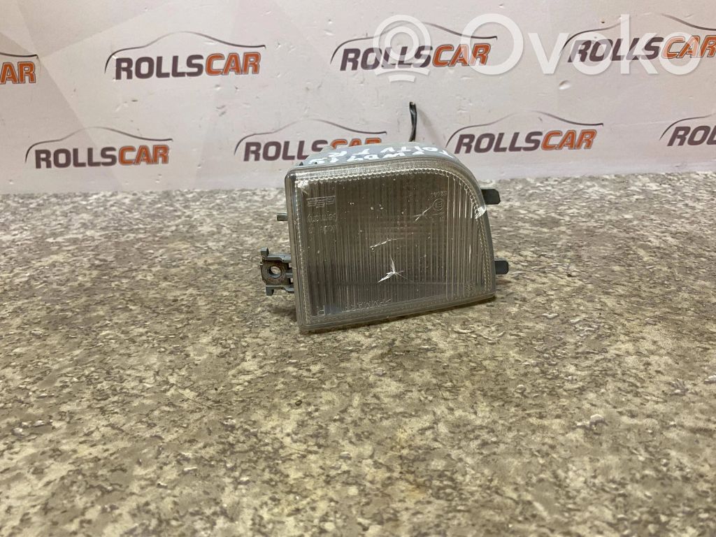 Volkswagen PASSAT B4 Front indicator light 