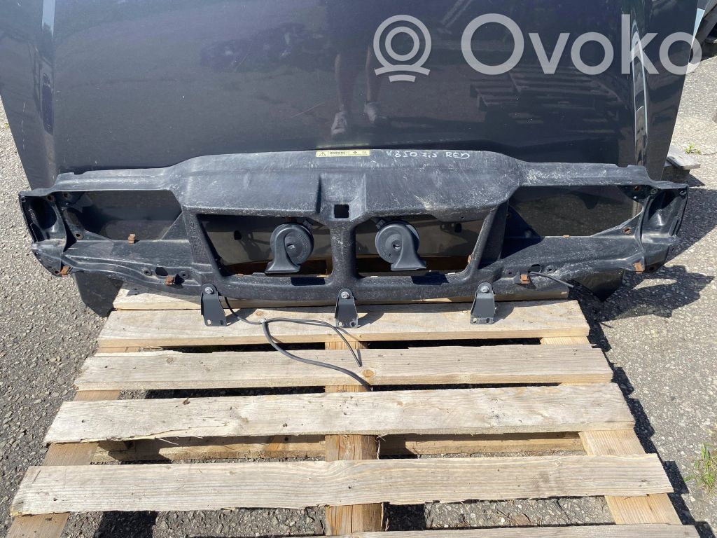 Volvo 850 Jäähdyttimen kehyksen suojapaneeli 