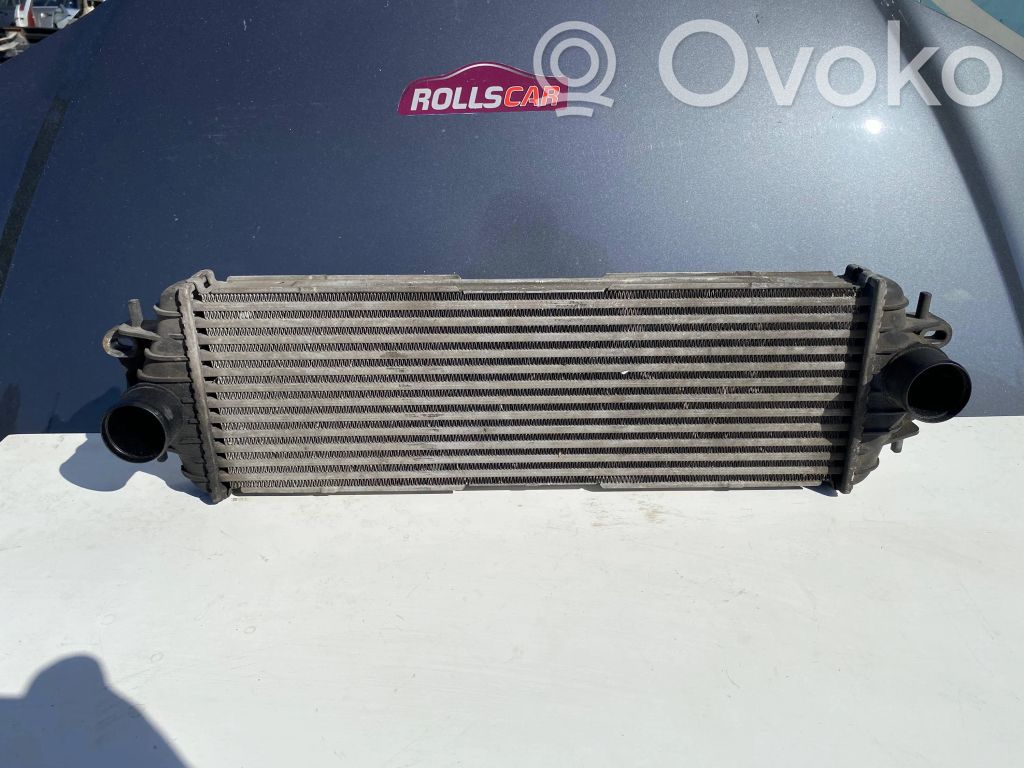 Opel Vivaro Intercooler air channel guide 