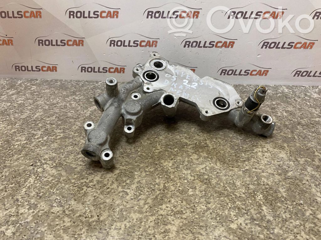 Toyota Avensis T250 Oil filter mounting bracket 