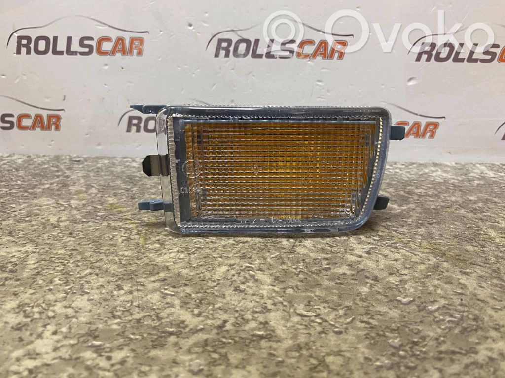 Volkswagen Golf III Front indicator light 