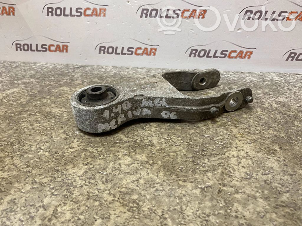 Opel Meriva A Engine mount bracket 