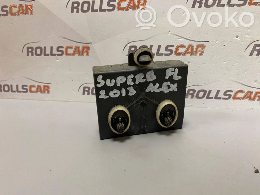 Skoda Superb B6 (3T) Door control unit/module 