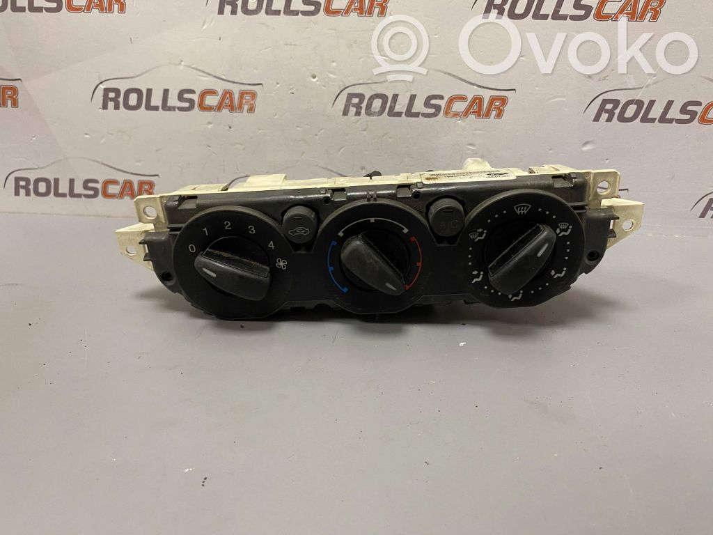 Ford Focus C-MAX Climate control unit 