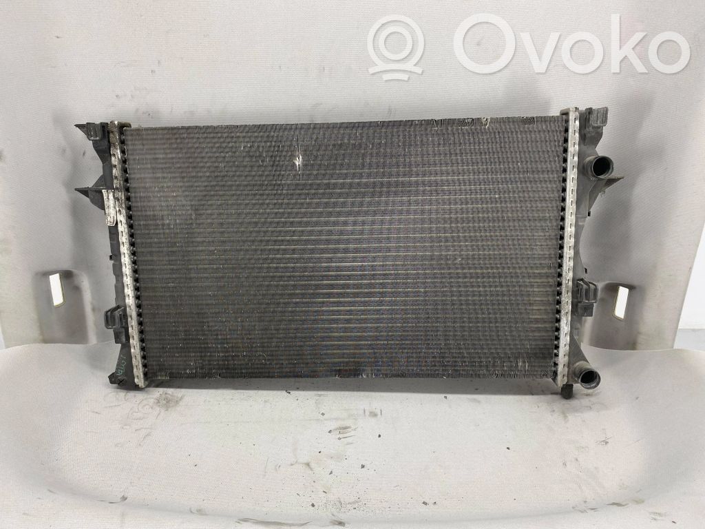 Renault Laguna II Coolant radiator 