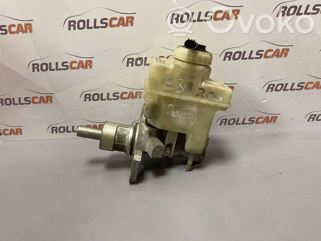 Master brake cylinder   32066792