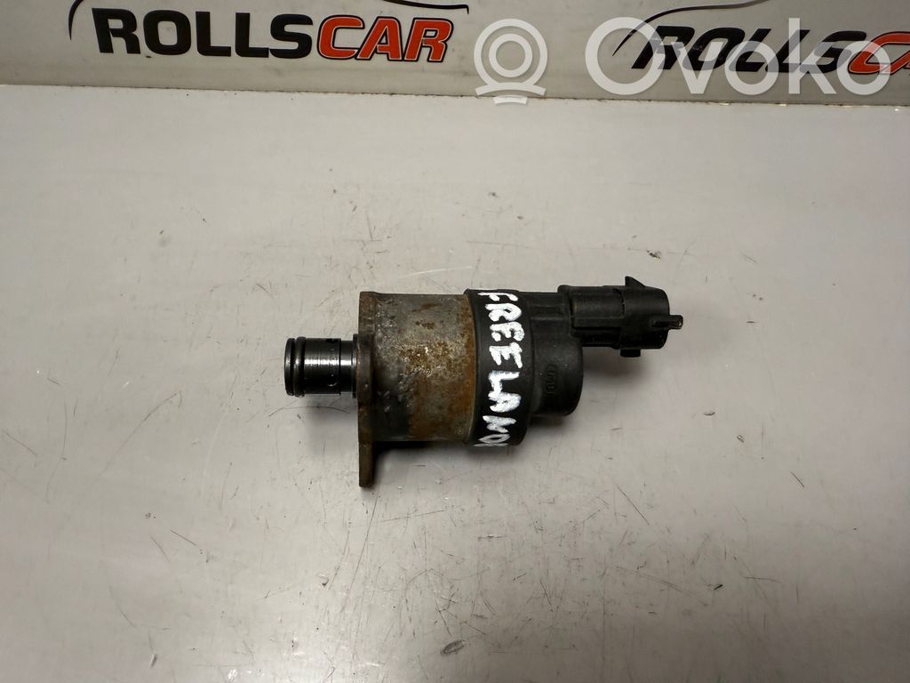 Land Rover Freelander 2 - LR2 Fuel pressure regulator 