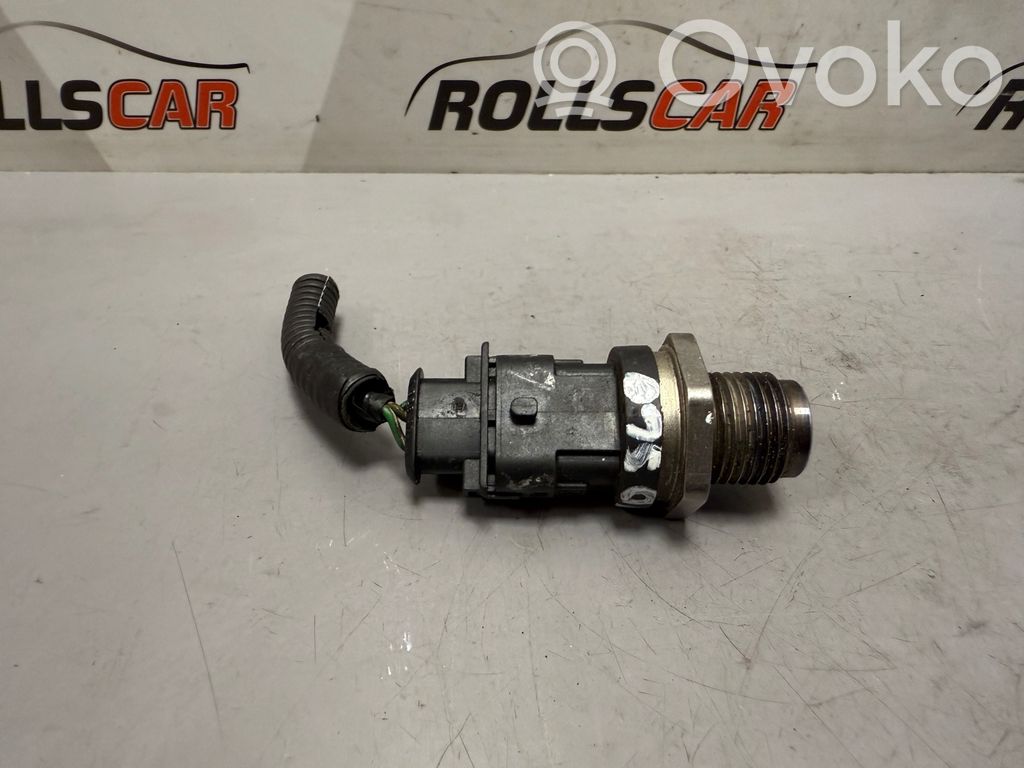 Volvo S60 Sensor de presión de combustible 