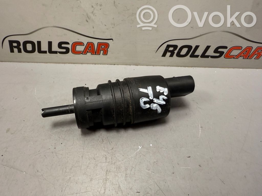 BMW 3 E46 Windscreen/windshield washer pump 