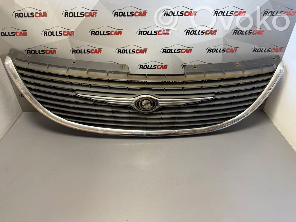 Chrysler Voyager Etusäleikkö 