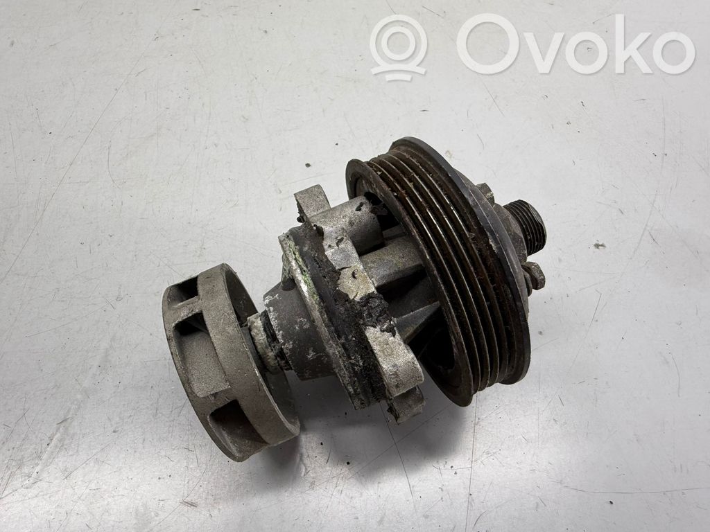 BMW 5 E39 Bomba de agua 