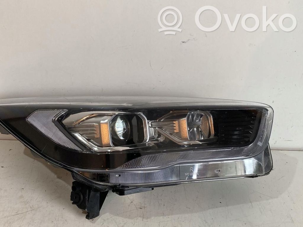 Ford Kuga II Headlight/headlamp 