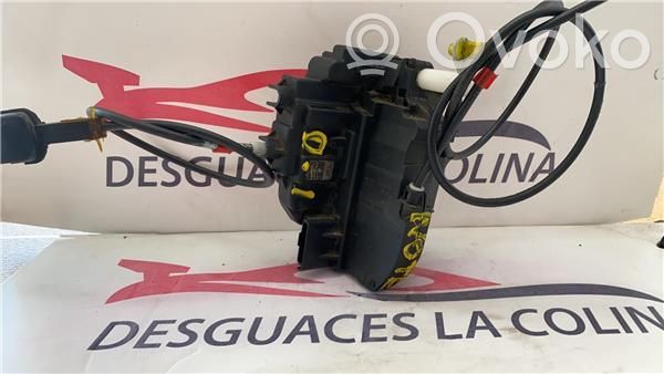 Cerradura de puerta delantera   MLV14830540