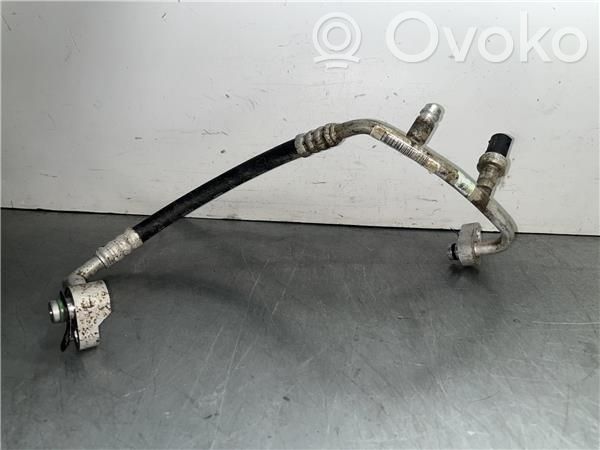Ilmastointilaitteen putki (A/C)   P05058229AB