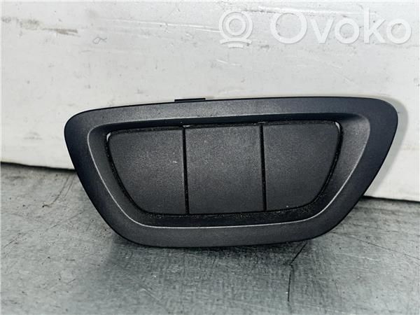 Citroen C5 Osłona tylnej klapy 