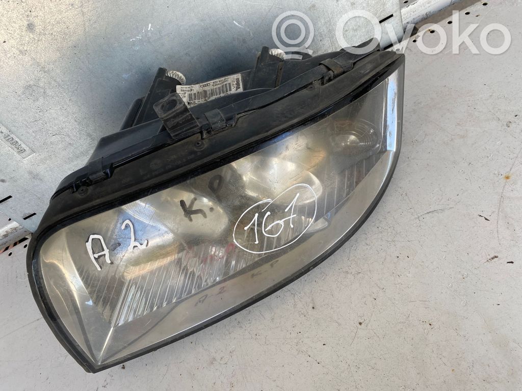 Audi A2 Priekinis žibintas 
