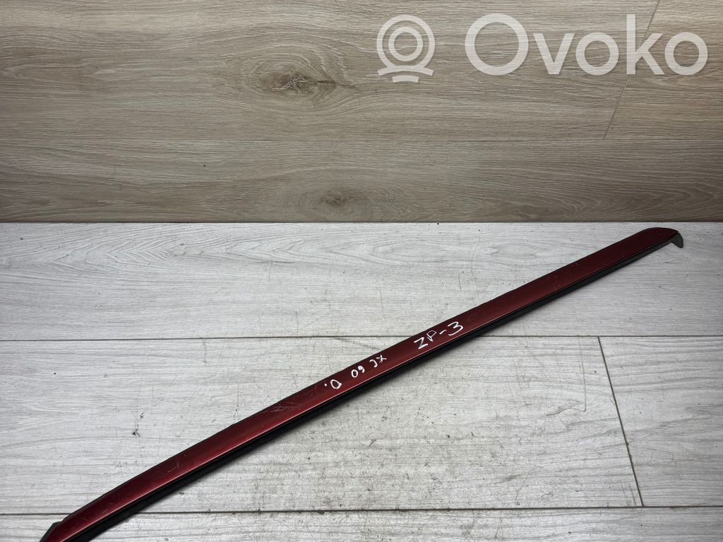 Volvo XC60 Windshield trim 