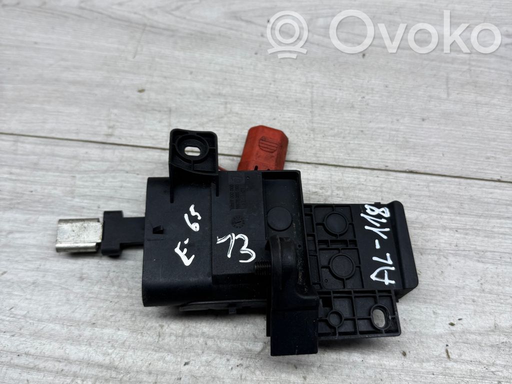 Sulakemoduuli   18607000000,18576000000