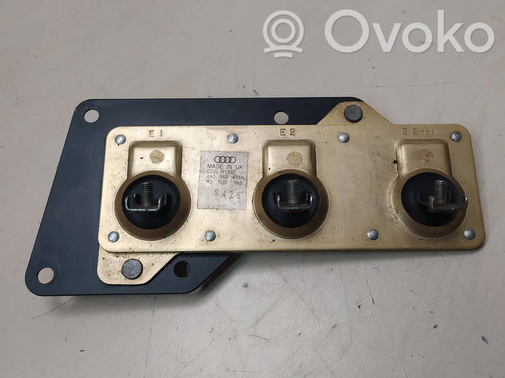 Audi 80 90 S2 B4 Relais de ventilateur de liquide de refroidissement 