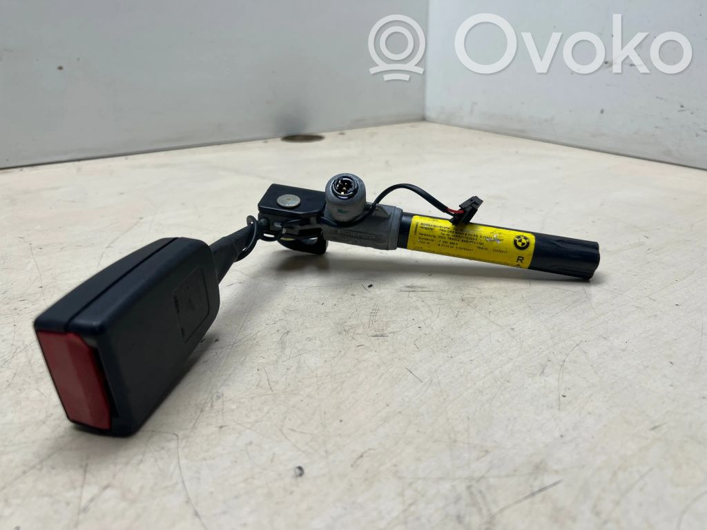 BMW 5 E60 E61 Sagtis diržo vidurinė (gale) 