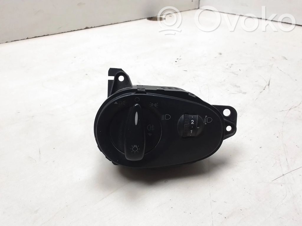 Ford Focus Light switch 