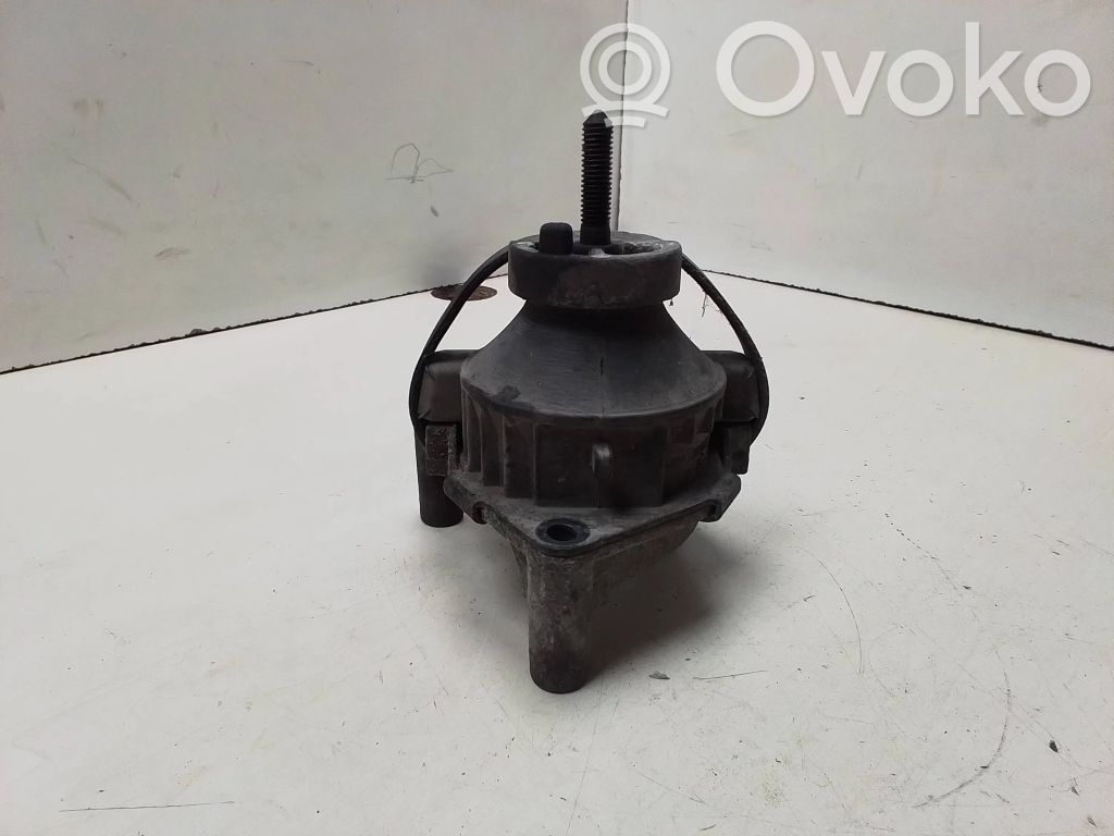 Saab 9-5 Engine mount bracket 