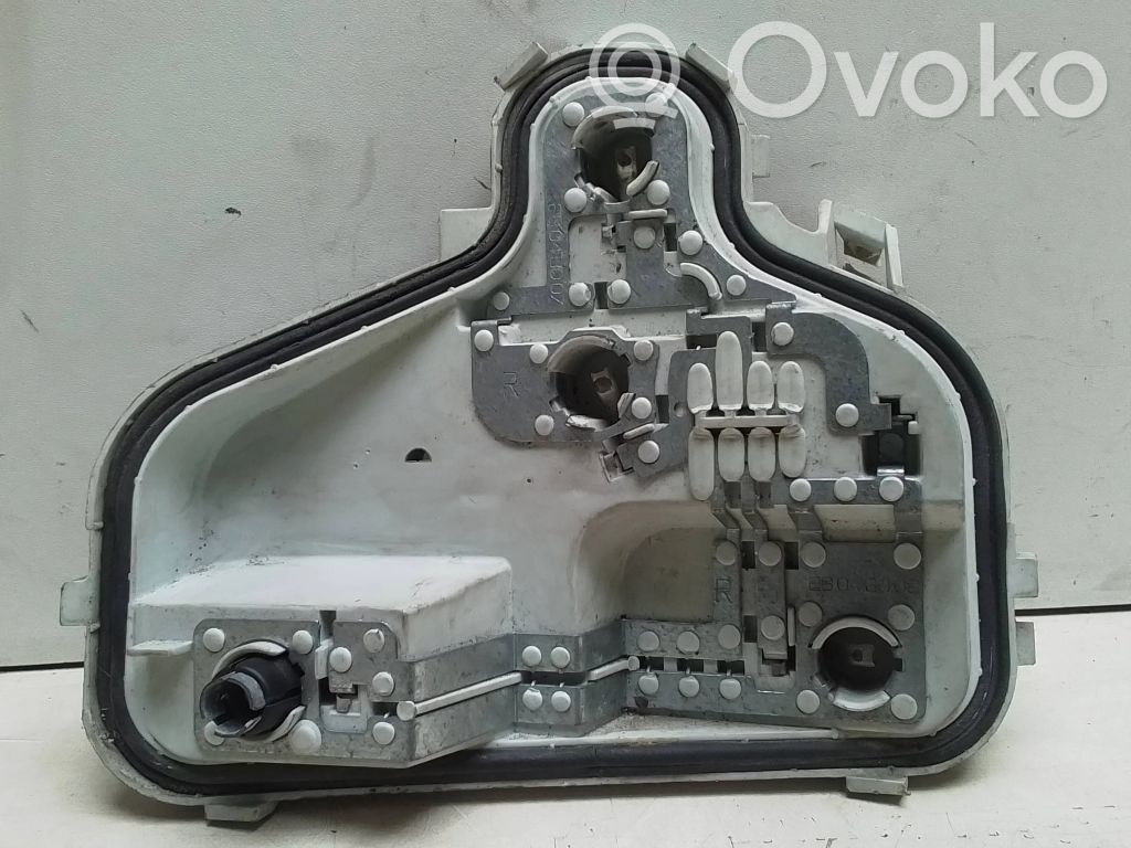 Audi A3 S3 8P Takavalon osa 