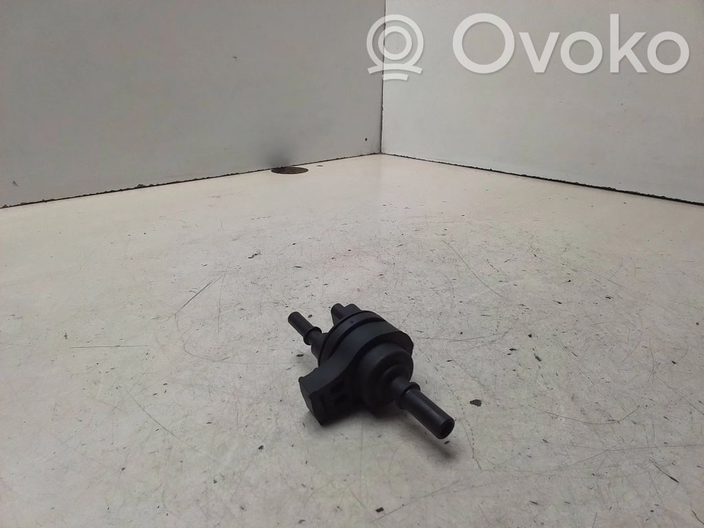 Citroen C3 Valve vacuum 