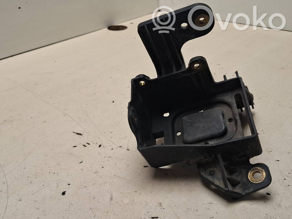 Opel Zafira B Soporte para la bomba de ABS 