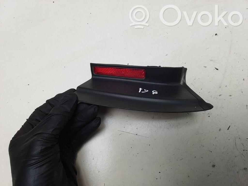 Volkswagen PASSAT B6 Reflector spate 