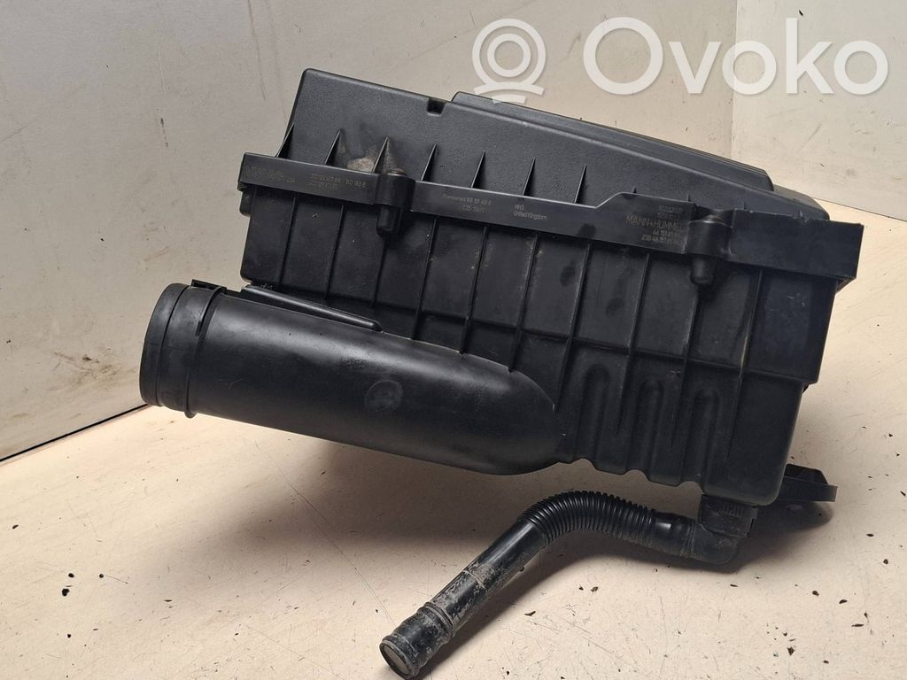 Volkswagen PASSAT B6 Obudowa filtra powietrza 