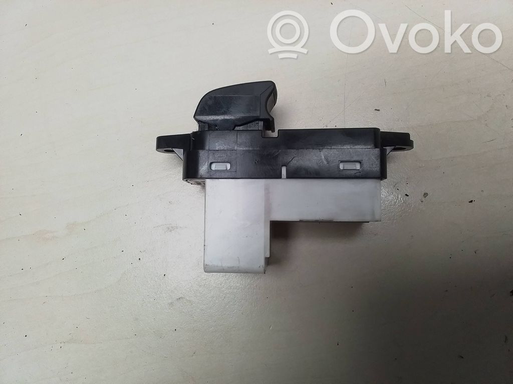 Mazda 6 Motor macara geam ușă față 