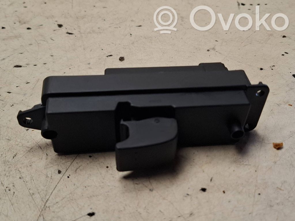 Mazda 3 I Electric window control switch 