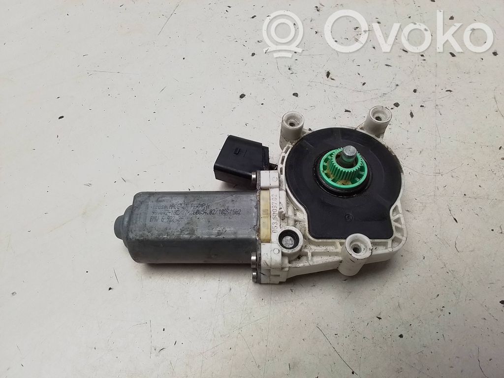 BMW 5 E60 E61 Front door window regulator motor 