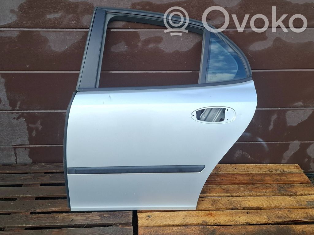 Rear door