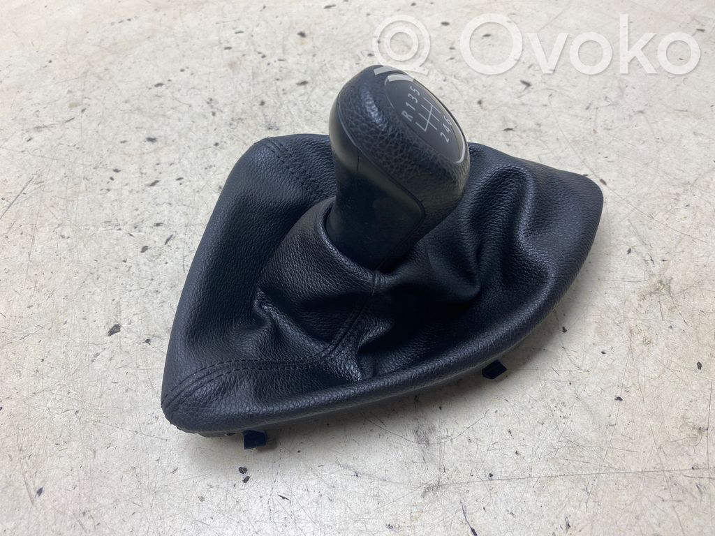 BMW 1 E81 E87 Perilla/embellecedor de cuero de la palanca de cambios 
