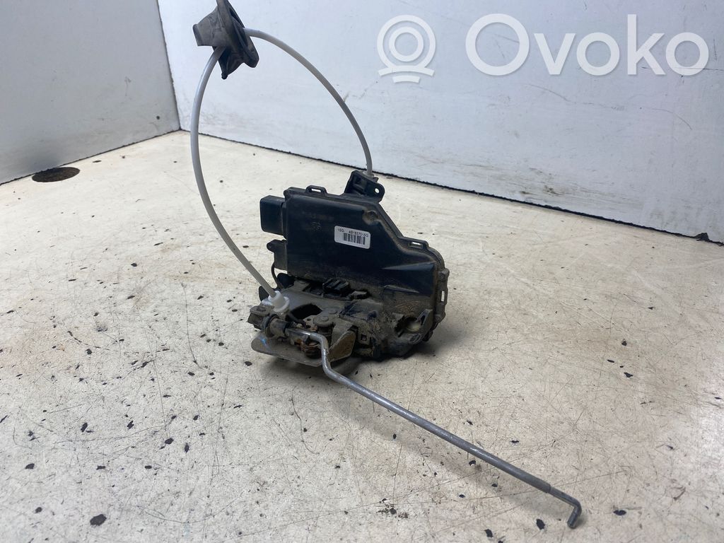 Audi A4 S4 B6 8E 8H Zamek drzwi przednich 