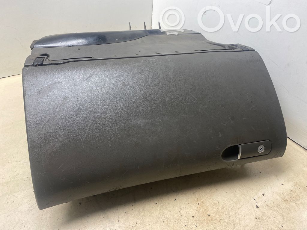 Audi A4 S4 B6 8E 8H Juego guantera 